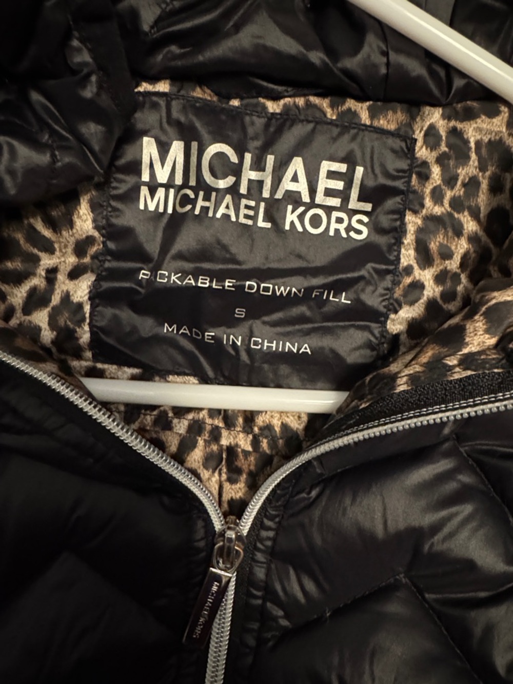 MICHAEL Michael Kors Black Chevron Quilted Hooded Puffer Jacket - Picture 3 of 3